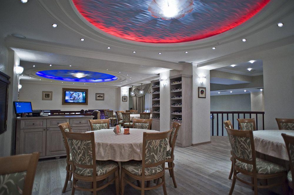 Hotel Frapolli On Deribasivska Street 4*