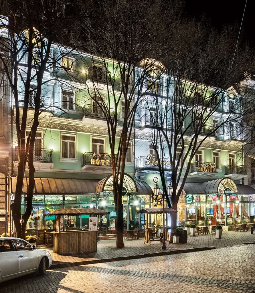 Frapolli On Deribasivska Street Hotel