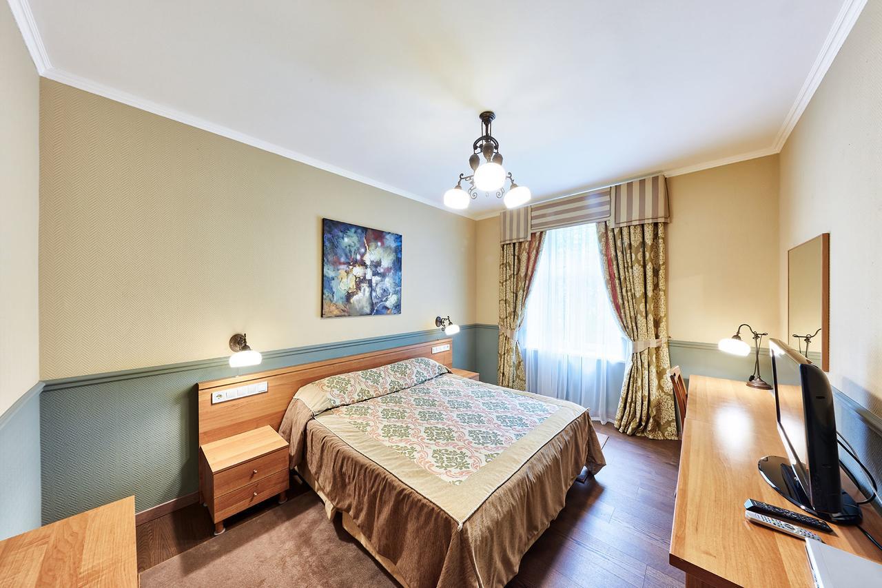 Hotel Frapolli On Deribasivska Street Odessa
