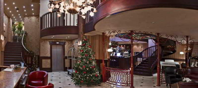 Frapolli On Deribasivska Street Hotel 4*